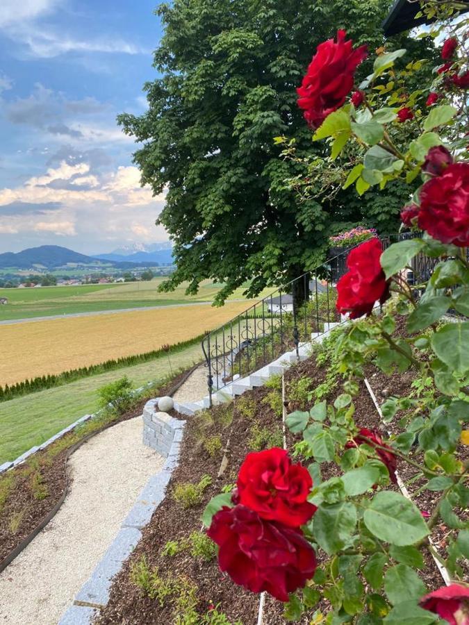 Hotel Blumenhof Sankt Georgen im Attergau Eksteriør billede