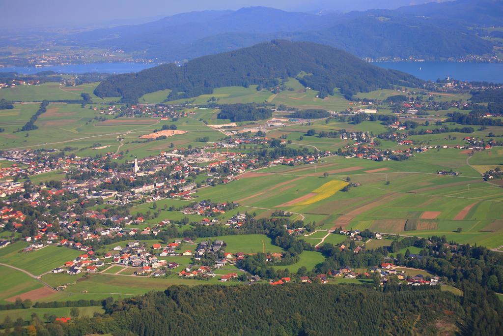 Hotel Blumenhof Sankt Georgen im Attergau Eksteriør billede